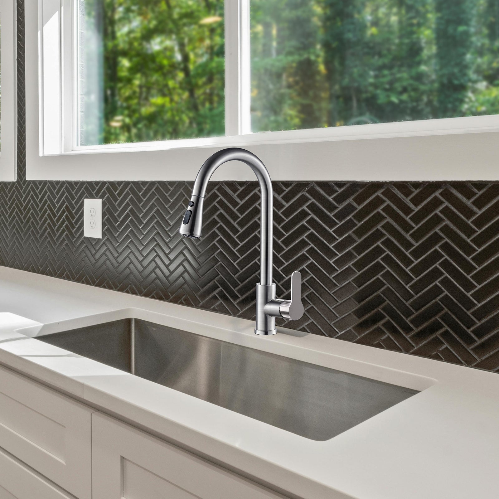 Gooseneck Single-Handle Pull Down Sprayer Kitchen Faucet with Deckplate Pull Out Sink Faucet in Brushed Nickel
