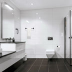 Modern 3-Piece Aluminum Bath Hardware Set with Retractable Towel Bar Towel Ring Toilet Paper Holder in Black