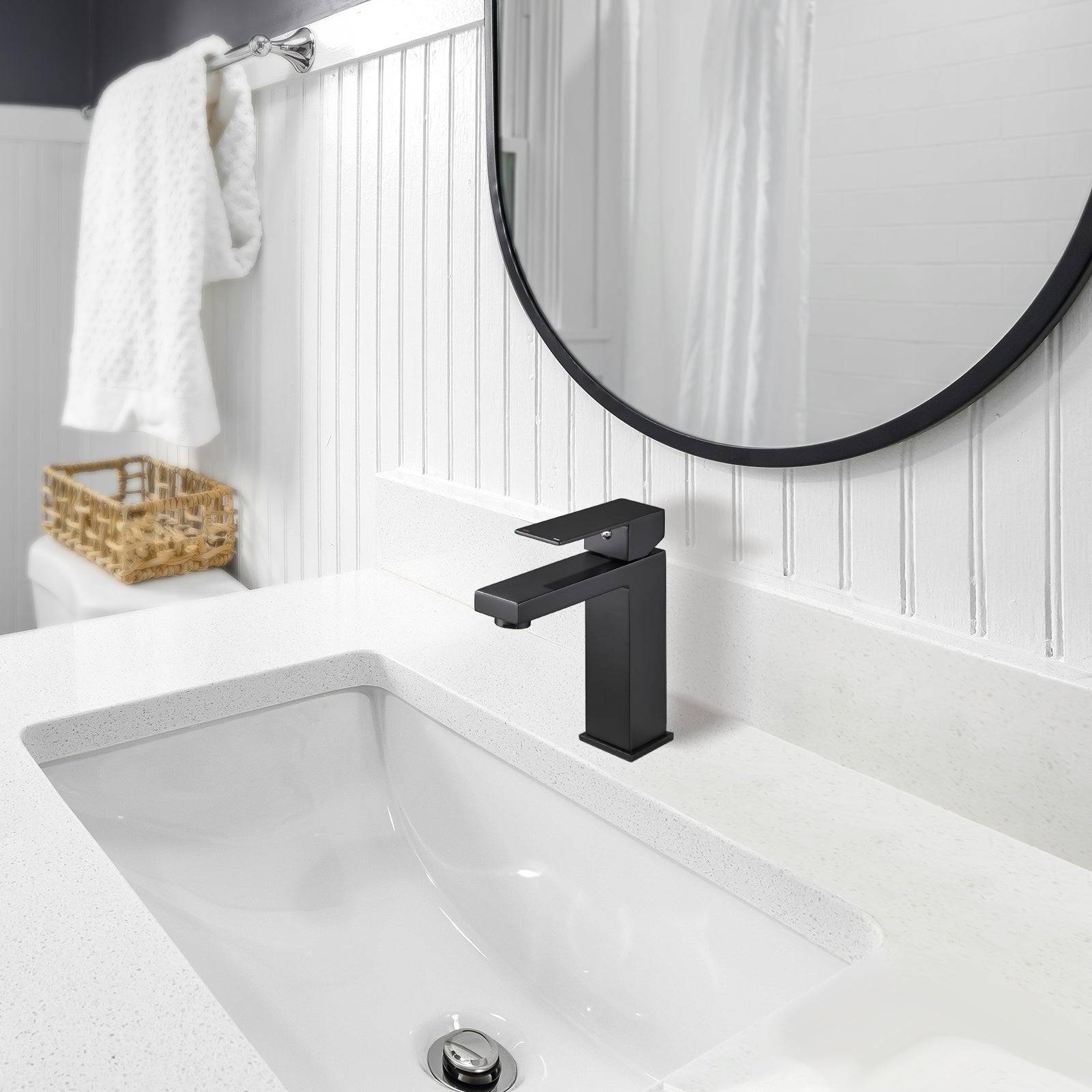 Square Single Handle Single Hole Bathroom Faucet in Matte Black